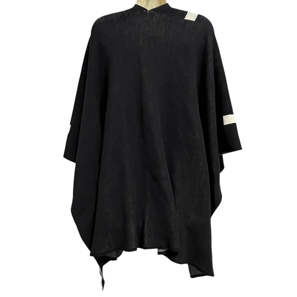 IN2GREEN Poncho Womens One Size Black Striped Knit Kimono Scout & Cellar - Picture 8 of 8